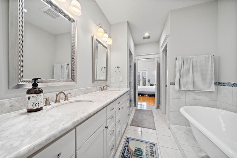 Photo 27 of 35 - 1123 Bonner St, Houston, TX 77007