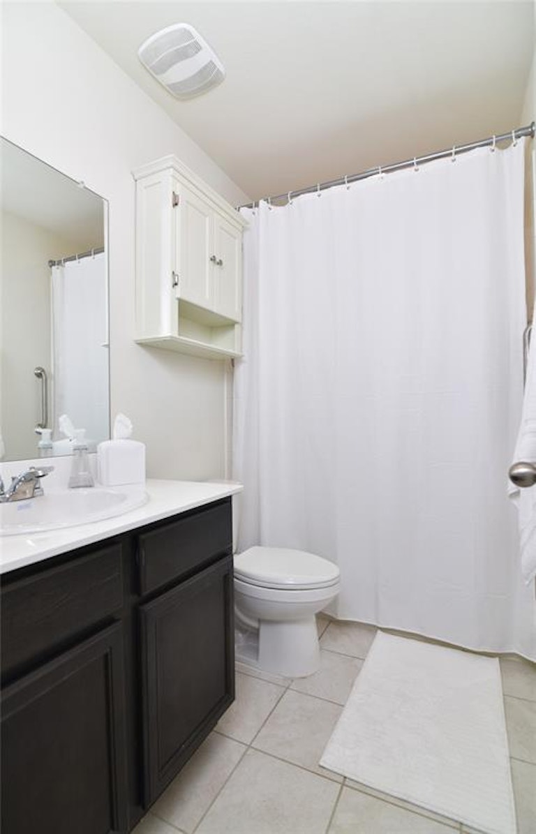 Photo 8 of 28 - 2413 Karnack Dr, Forney, TX 75126