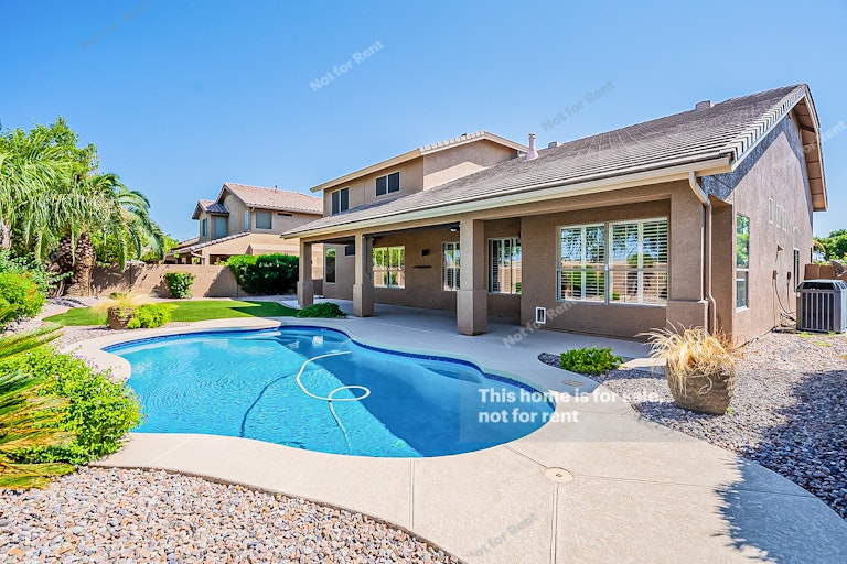 Photo 7 of 36 - 18718 N 62nd Dr, Glendale, AZ 85308