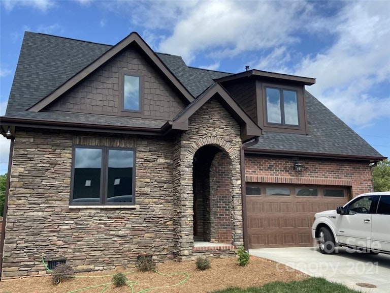 Photo 1 of 1 - 60 Spring Ridge Ln #60, Denver, NC 28037