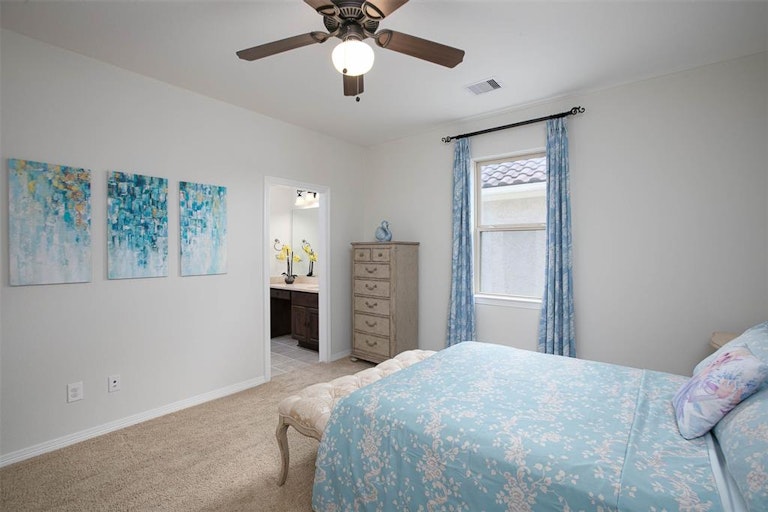 Photo 41 of 48 - 6339 Windermere Park Ln, Sugar Land, TX 77479