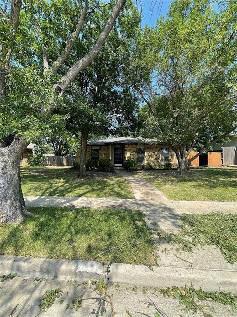 Photo 25 of 26 - 5665 Tyler St, The Colony, TX 75056