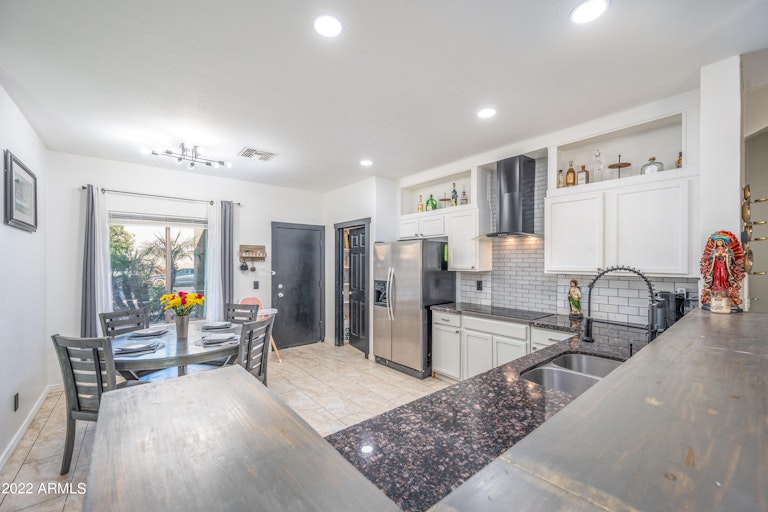 Photo 4 of 19 - 13322 N Alto St, El Mirage, AZ 85335