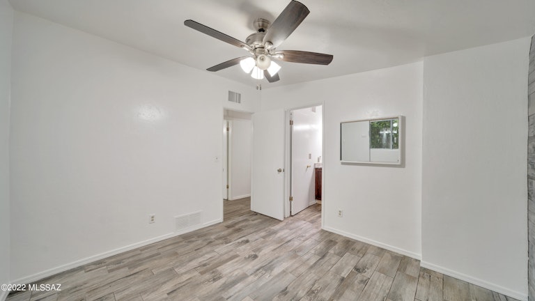 Photo 13 of 36 - 3918 S Cook St, Tucson, AZ 85746