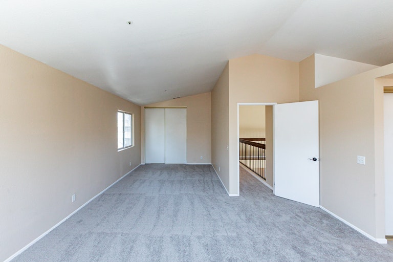 Photo 21 of 24 - 15641 Coventry Ln, Fontana, CA 92337