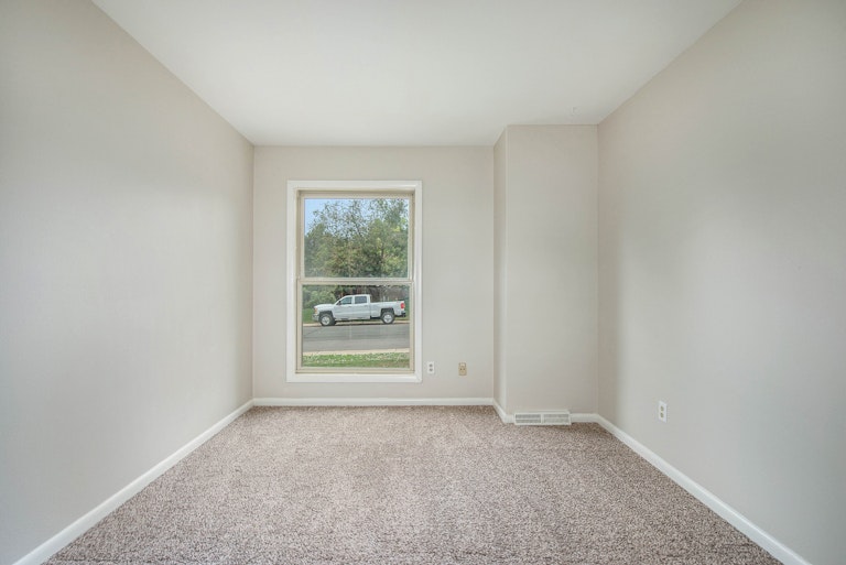 Photo 12 of 16 - 1180 Bellaire St, Broomfield, CO 80020