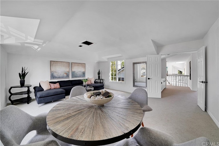 Photo 28 of 47 - 19365 Woodlands Dr, Huntington Beach, CA 92648