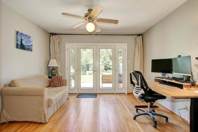 Photo 35 of 87 - 4501 Moddison Ave, Sacramento, CA 95819