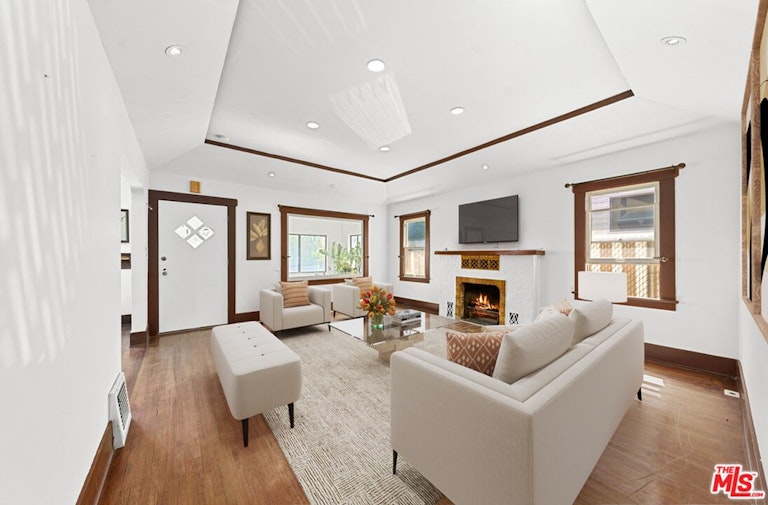 Photo 2 of 41 - 1410 Alhambra Rd, South Pasadena, CA 91030