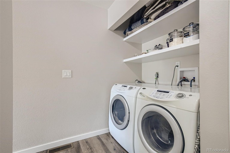 Photo 17 of 22 - 9423 Lou Dr, Thornton, CO 80260
