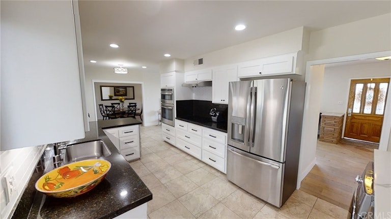 Photo 19 of 50 - 34420 Fairview Dr, Yucaipa, CA 92399