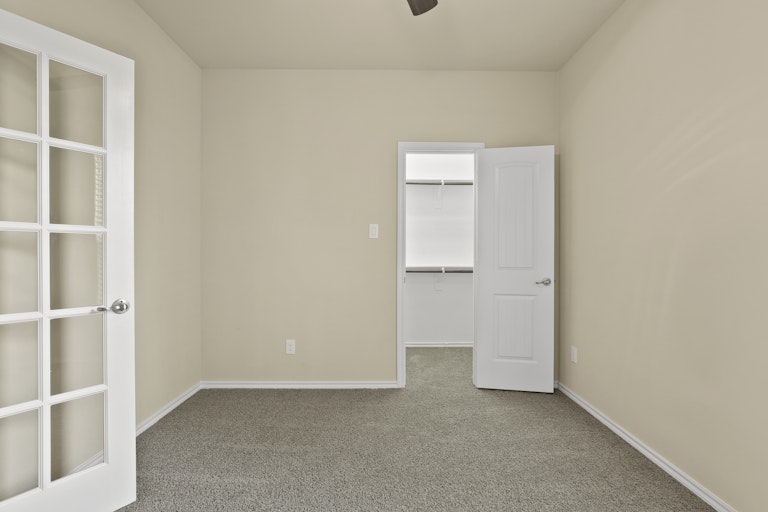 Photo 17 of 25 - 1108 Doe Meadow Dr, Burleson, TX 76028