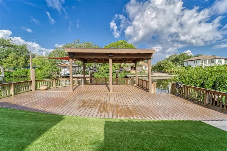 Photo 66 of 88 - 2113 S West Shore Blvd, Tampa, FL 33629