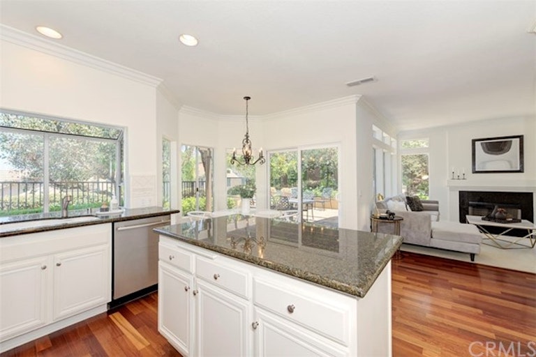 Photo 11 of 50 - 28561 Camelback Rd, Trabuco Canyon, CA 92679