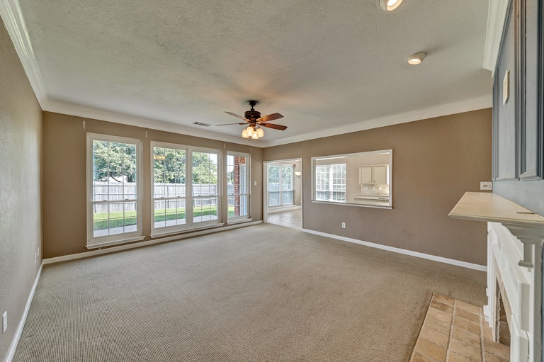 Photo 10 of 28 - 8029 Dusty Way, Fort Worth, TX 76123
