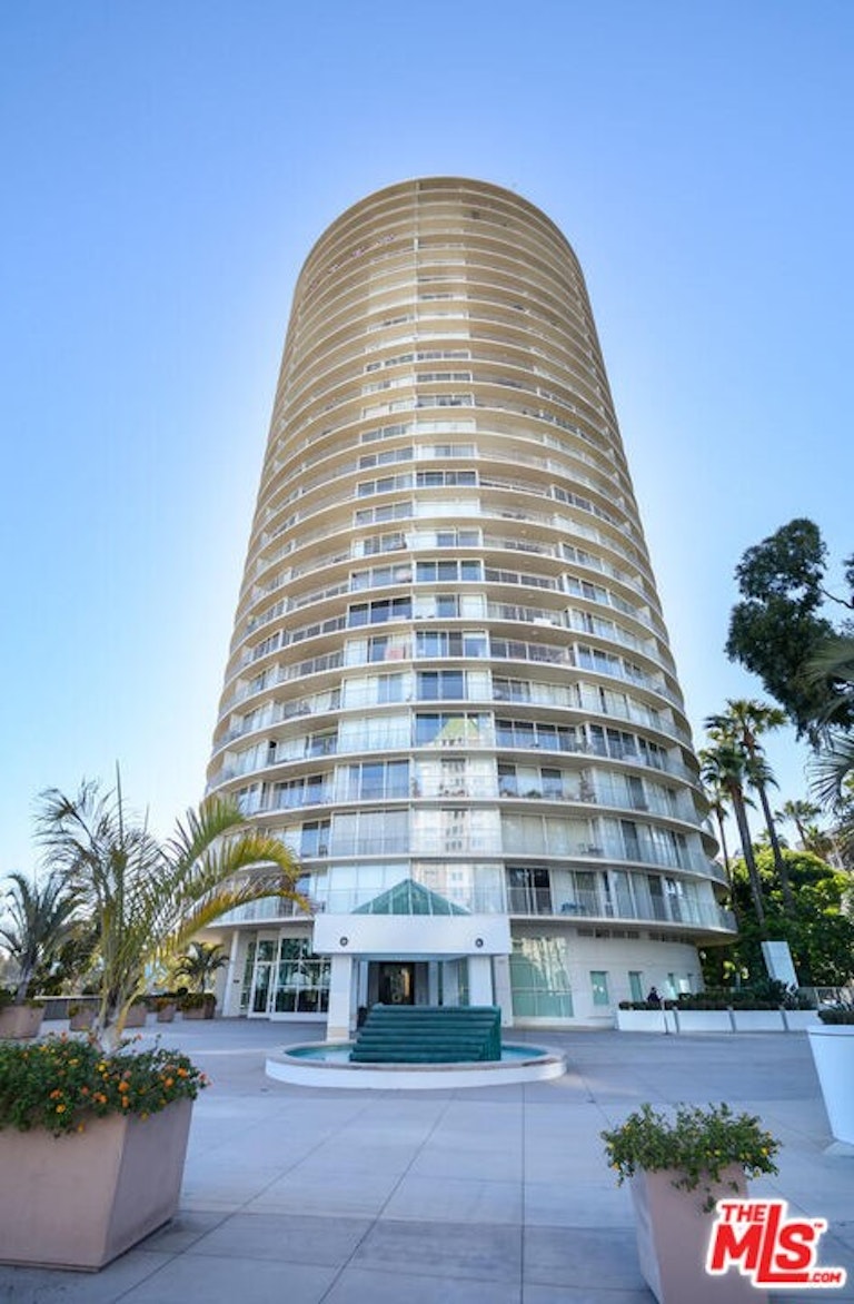 Photo 4 of 24 - 700 E Ocean Blvd #2605, Long Beach, CA 90802