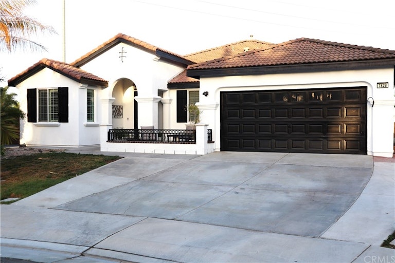 Photo 2 of 36 - 7828 Basset Ct, Eastvale, CA 92880