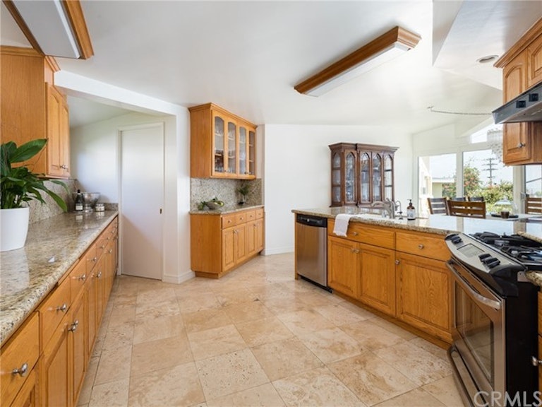 Photo 2 of 33 - 1601 W 20th St, San Pedro, CA 90732