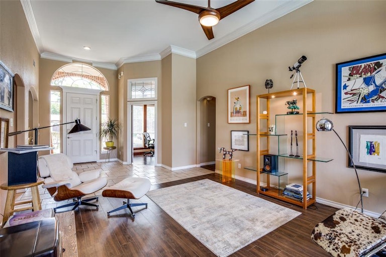 Photo 9 of 39 - 13855 E Riviera Dr, Burleson, TX 76028