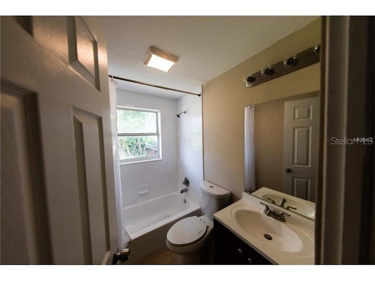 Photo 6 of 13 - 1313 Pennsylvania Ave, Palm Harbor, FL 34683