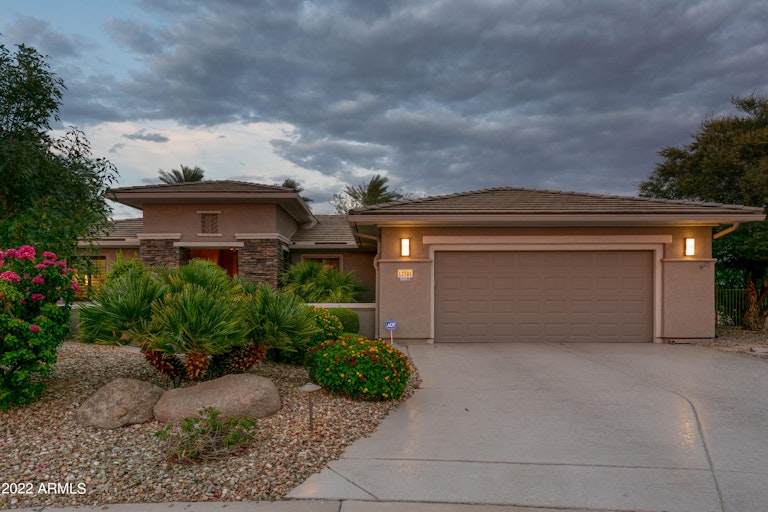 Photo 2 of 43 - 17101 W Gable End Ln, Surprise, AZ 85387