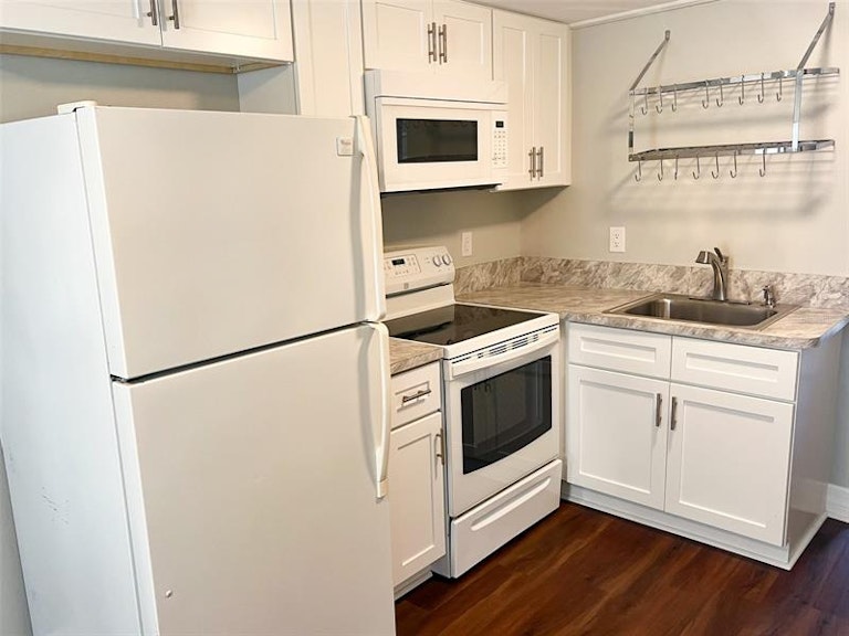 Photo 5 of 10 - 845 Wasena Ave, Lakeland, FL 33815