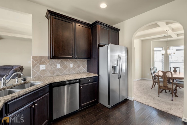 Photo 12 of 37 - 537 Harmony Way, Locust Grove, GA 30248