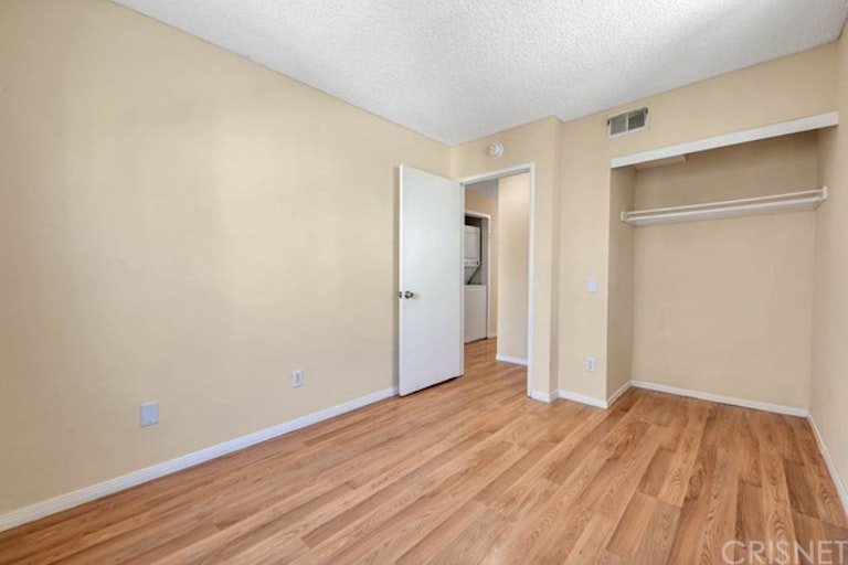 Photo 13 of 22 - 18209 Sierra Hwy #31, Canyon Country, CA 91351