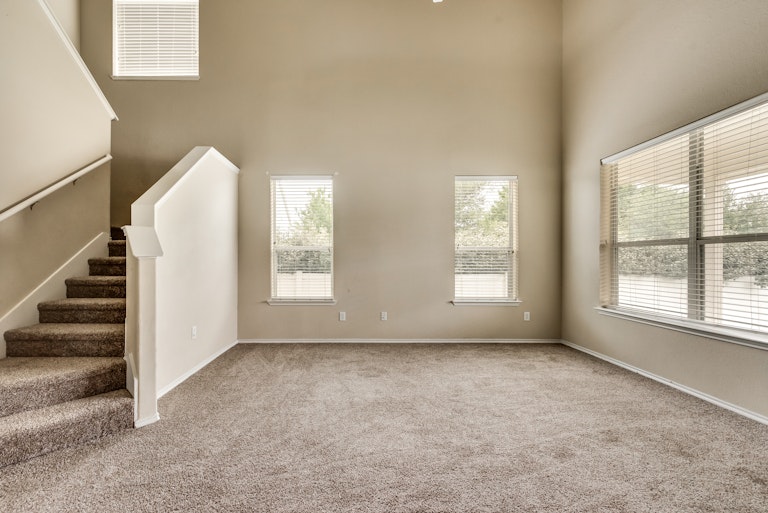 Photo 14 of 27 - 2032 Stephanie Ct, Aubrey, TX 76227
