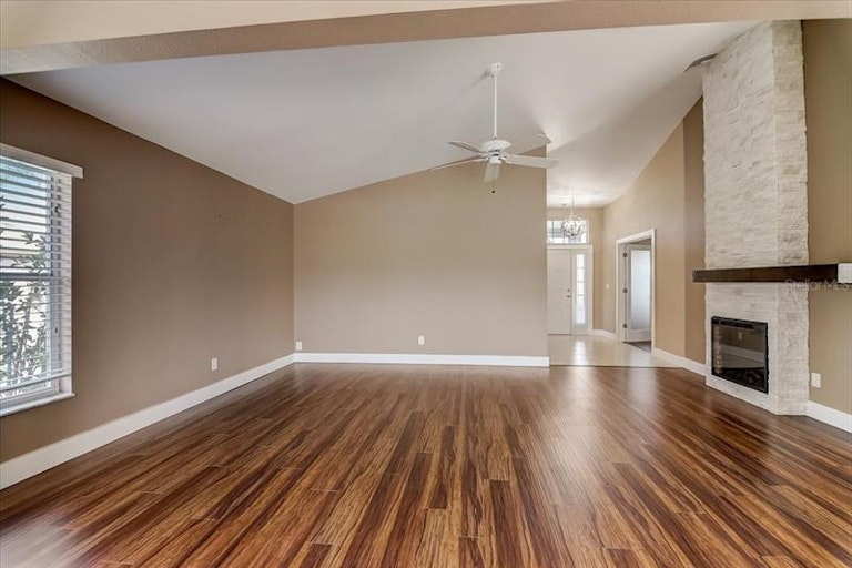 Photo 9 of 58 - 2305 Piper Glen Ct, Sun City Center, FL 33573