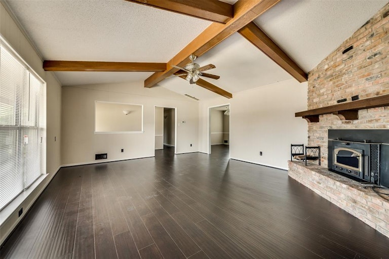 Photo 6 of 26 - 13 Lee Dr, Rockwall, TX 75032