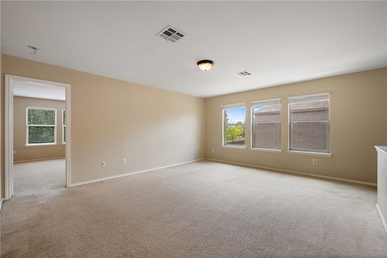 Photo 24 of 39 - 204 Debbie Ann Dr, Leander, TX 78641