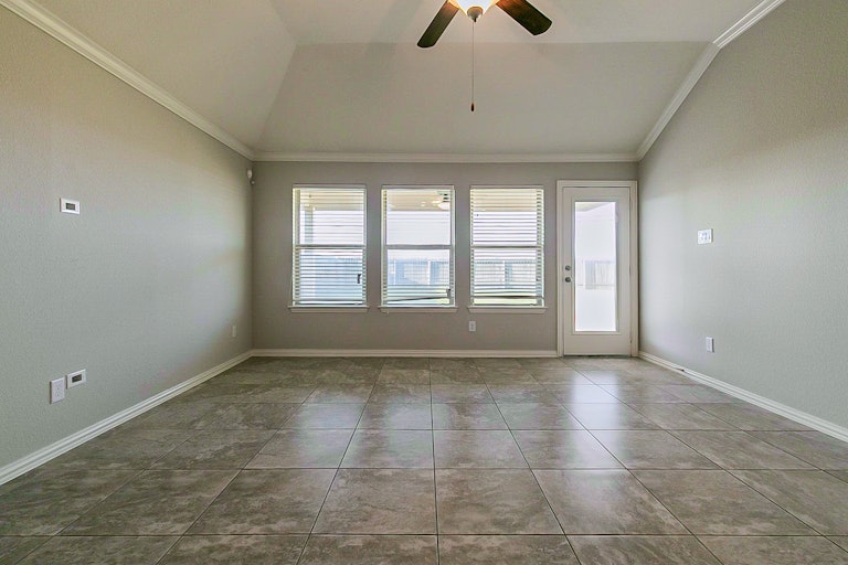 Photo 14 of 27 - 6738 Trinity Trail Ln, Richmond, TX 77469
