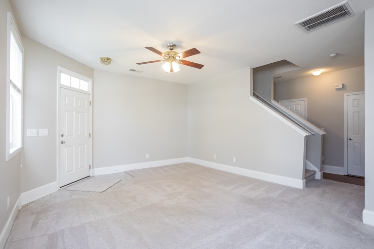 Photo 3 of 25 - 113 Trayesan Dr, Holly Springs, NC 27540