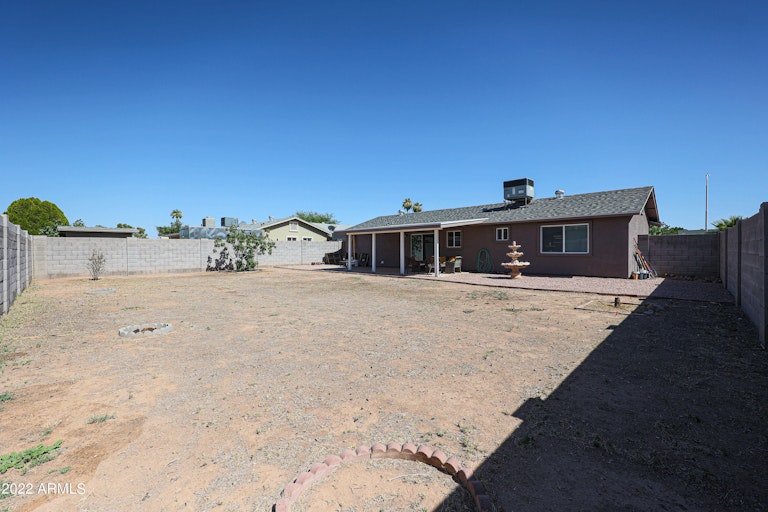 Photo 23 of 25 - 5244 W Cholla St, Glendale, AZ 85304