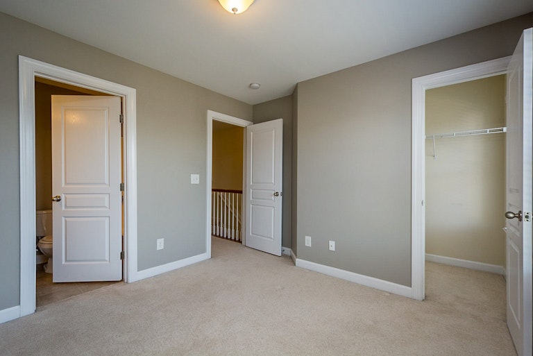 Photo 13 of 19 - 8016 Sycamore Hill Ln, Raleigh, NC 27612