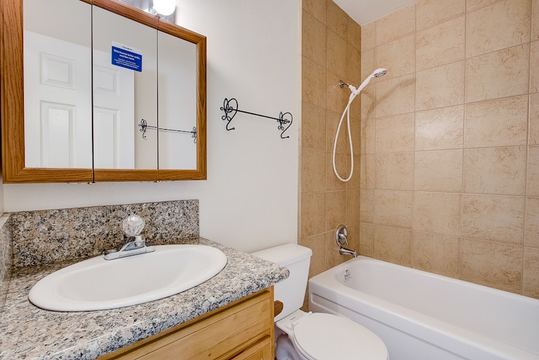 Photo 21 of 22 - 4525 Palm Ave #1, Sacramento, CA 95842