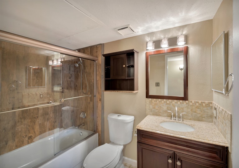 Photo 19 of 22 - 4559 Dove Tree Ct, Fort Worth, TX 76137