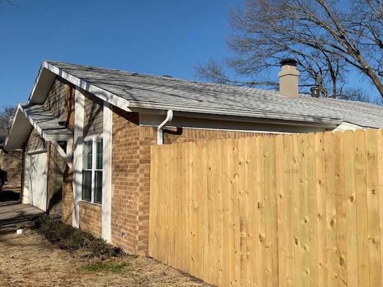 Photo 2 of 25 - 1718 Highgate Dr, Duncanville, TX 75137