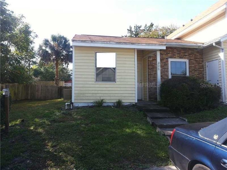 Photo 2 of 4 - 206 Arbor Cir #0, Sanford, FL 32773
