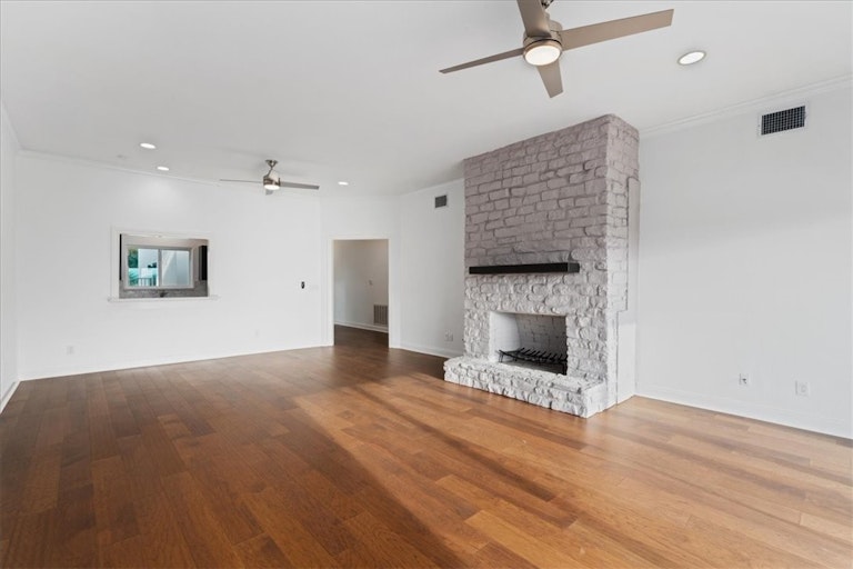 Photo 6 of 34 - 411 Seawind, Lakeway, TX 78734
