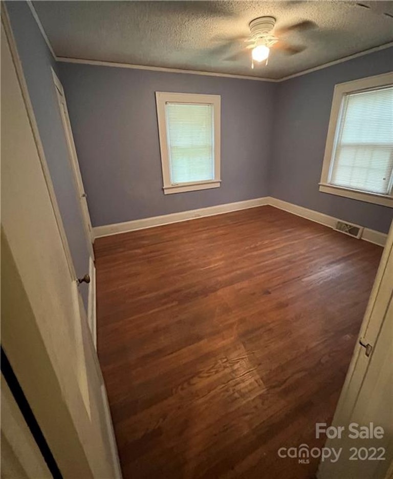 Photo 18 of 23 - 81 Eastcliff Dr SE, Concord, NC 28025