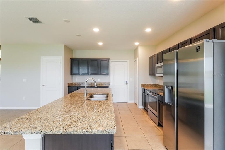 Photo 8 of 27 - 4269 Desert Rose Ave, Kissimmee, FL 34746