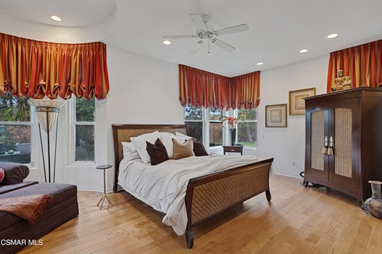 Photo 19 of 52 - 5 La Cam Rd, Newbury Park, CA 91320