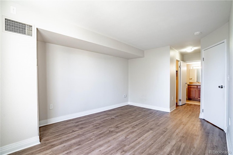 Photo 8 of 37 - 601 W 11th Ave #605, Denver, CO 80204
