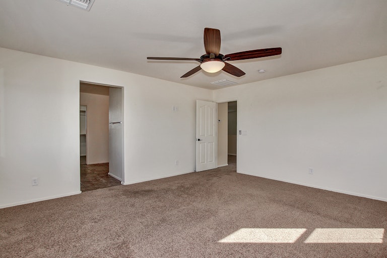 Photo 13 of 25 - 5016 S Curie Way, Mesa, AZ 85212