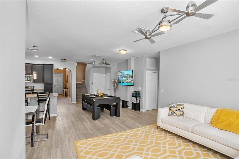 Photo 18 of 45 - 10565 Coral Key Ave, Tampa, FL 33647