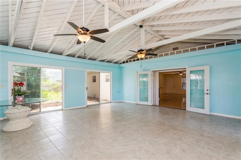 Photo 10 of 14 - 2071 59th St N, Clearwater, FL 33760