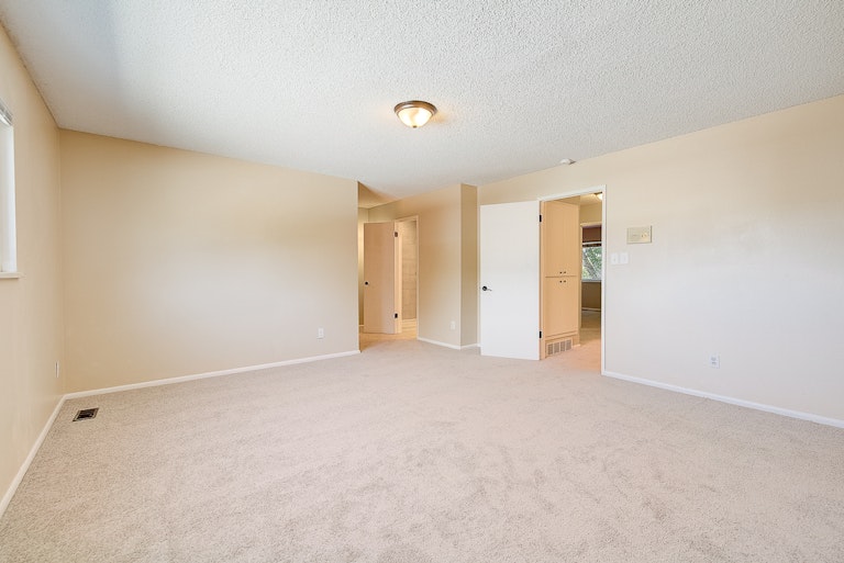 Photo 16 of 25 - 638 S Youngfield Ct, Lakewood, CO 80228