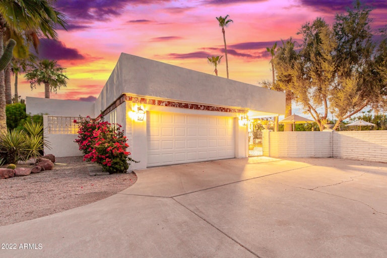 Photo 7 of 56 - 6250 E Charter Oak Rd, Scottsdale, AZ 85254